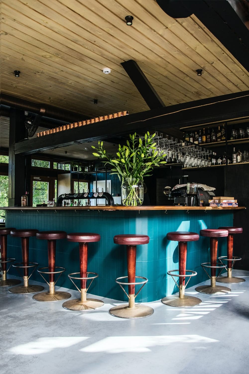 Lounge Bar
