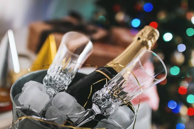 How To Keep a Corporate Lunch Festive