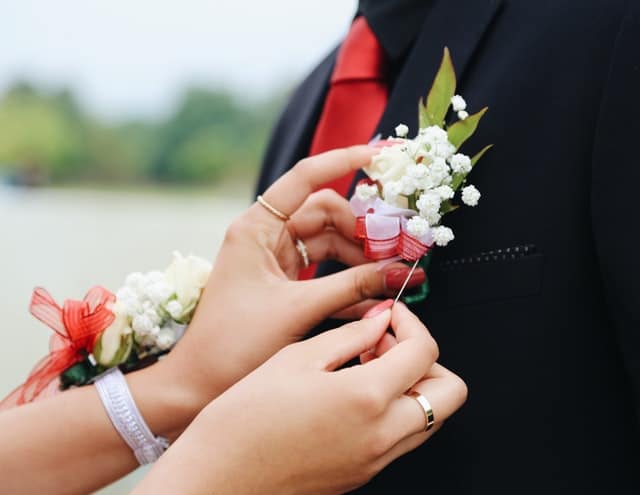 How To Plan A Perfect School Prom
